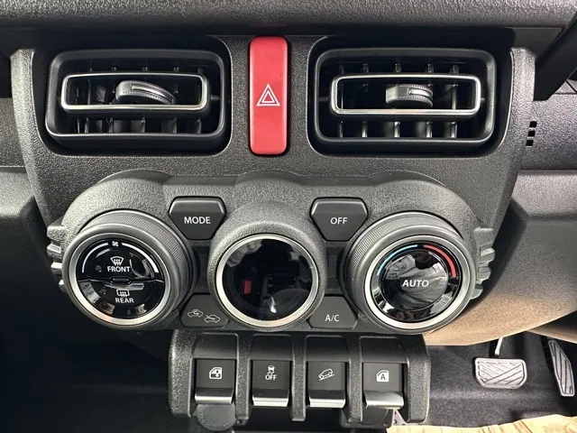 ジムニー(スズキ)XC ＡＴ車届出済未使用車 14