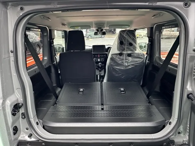 ジムニー(スズキ)XC ＡＴ車届出済未使用車 8