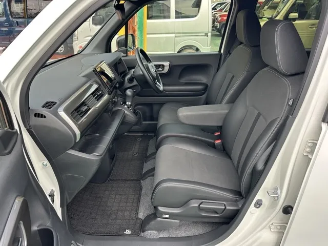 N-WGN(ホンダ)L スタイル+ビター LED中古車 3