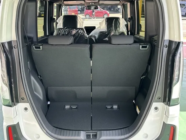 N-BOX(ホンダ)N-BOXカスタム届出済未使用車 9