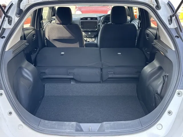 リーフ(ニッサン)Ｘ中古車 10