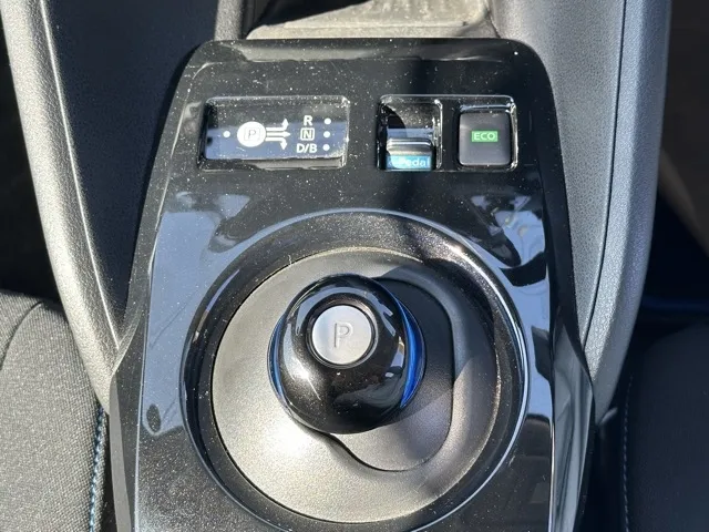 リーフ(ニッサン)Ｘ中古車 17