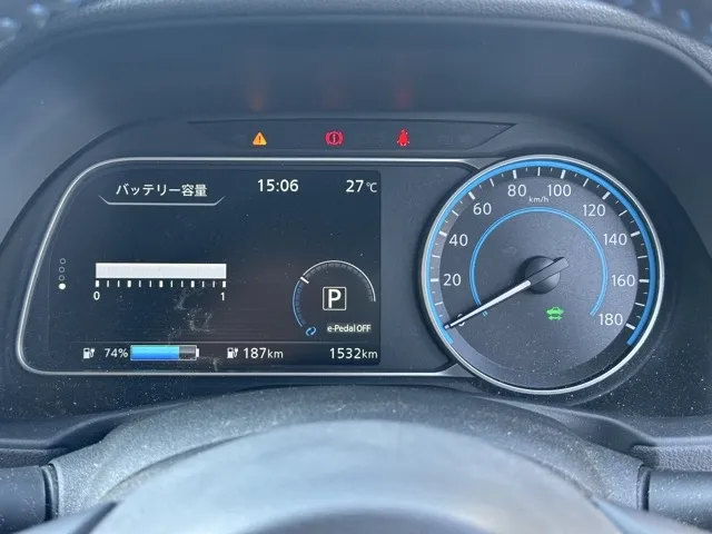 リーフ(ニッサン)Ｘ中古車 23