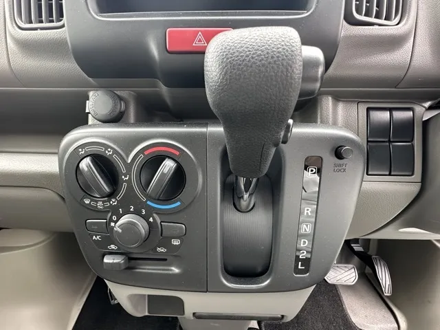 エブリイ(スズキ)三菱ミニキャブバン E AT車中古車 18