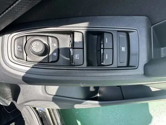 インプレッサ(スバル)1.6I-Lアイサイト中古車 11