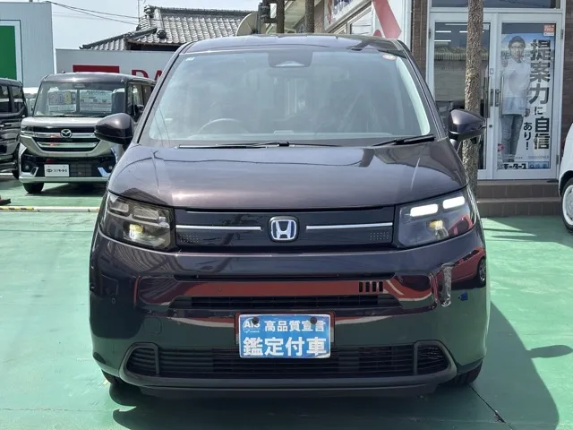 フリード(ホンダ)e：HEV エアー EX ７人乗登録済未使用車 26