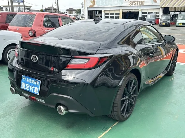 GR86(トヨタ)RZ 6MT登録済未使用車 9