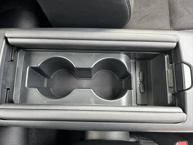 GR86(トヨタ)RZ 6MT登録済未使用車 18