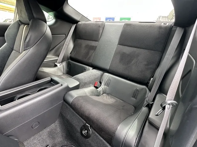 GR86(トヨタ)RZ 6MT登録済未使用車 4