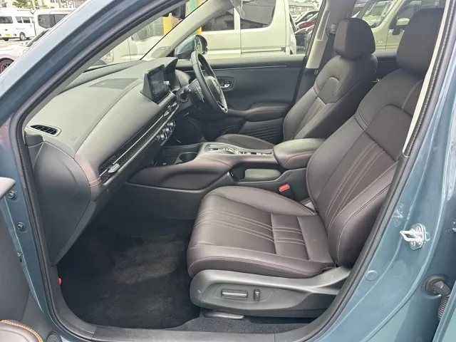 ZR-V(ホンダ)e：HEV Z BSI 後退出庫サポートレス中古車 3