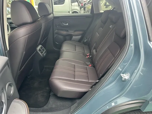 ZR-V(ホンダ)e：HEV Z BSI 後退出庫サポートレス中古車 4