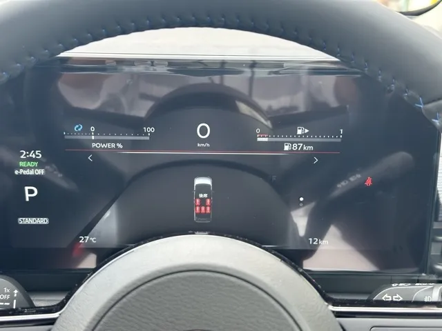 セレナ(ニッサン)eパワー オーテック アラウンドビューモニター 12.3ナビ登録済未使用車 19