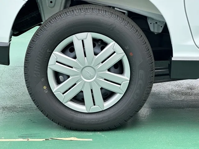 アトレー(ダイハツ)デッキバン AT 4WD届出済未使用車 12