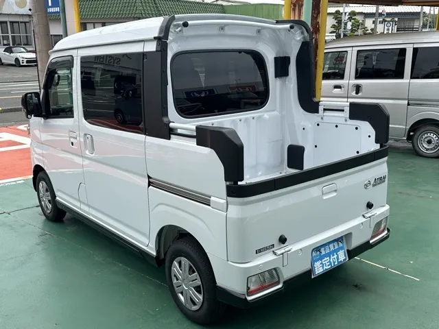 アトレー(ダイハツ)デッキバン AT 4WD届出済未使用車 2