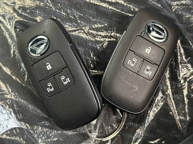 タント(ダイハツ)RS届出済未使用車 23