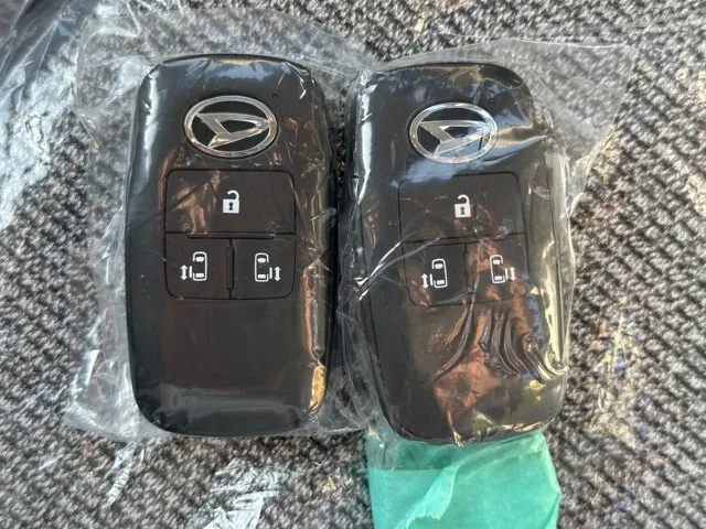 キャンバス(ダイハツ)ストライプスG 純正ドアバイザー届出済未使用車 23