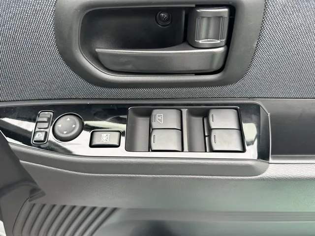 サクラ(ニッサン)X届出済未使用車 11