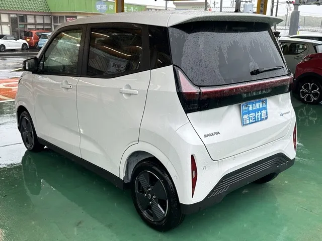 サクラ(ニッサン)X届出済未使用車 2