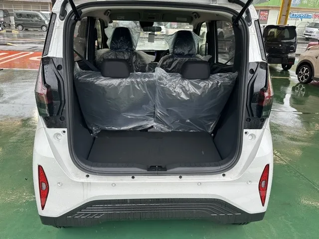 サクラ(ニッサン)X届出済未使用車 7