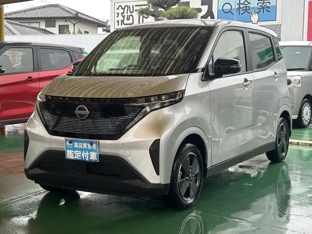 サクラ(ニッサン)X届出済未使用車 1