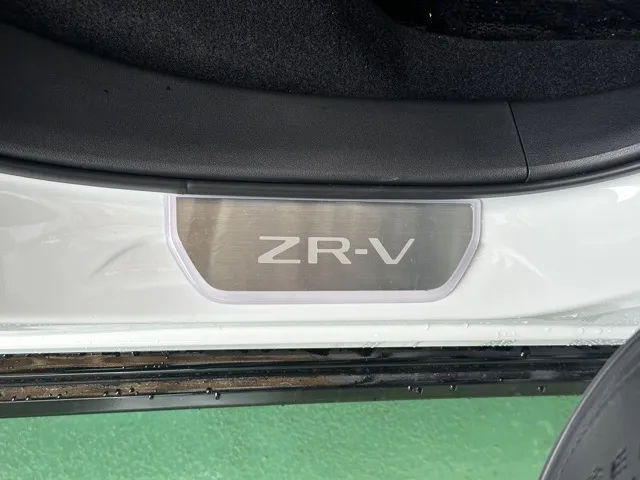 ZR-V (ホンダ)e：HEV Z ブラックスタイル中古車 4