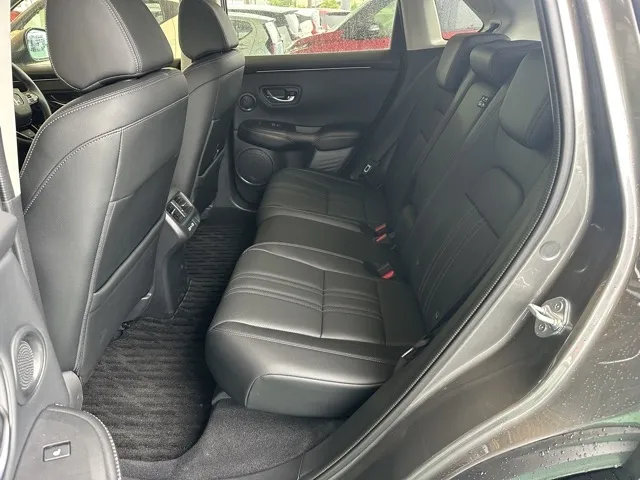 ZR-V(ホンダ)e：HEV Z ４ＷＤ 中古車 4