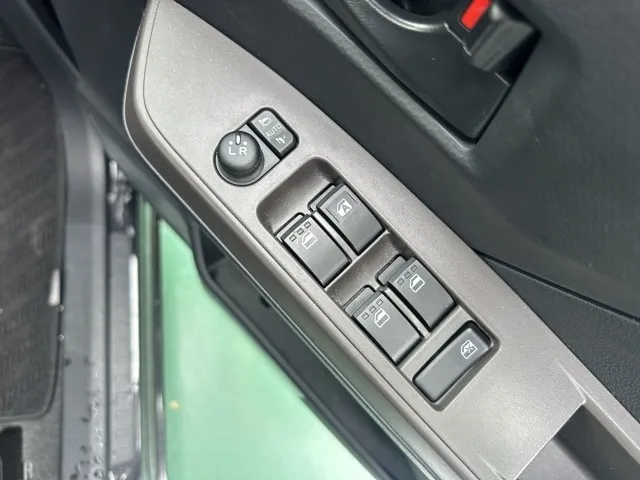 ルーミー(トヨタ)Ｘ中古車 12