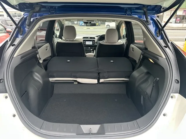 リーフ(ニッサン)Ｘ中古車 9