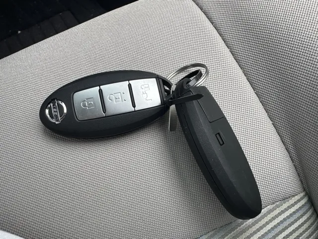 リーフ(ニッサン)Ｘ中古車 18