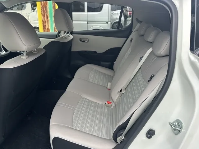 リーフ(ニッサン)Ｘ中古車 4