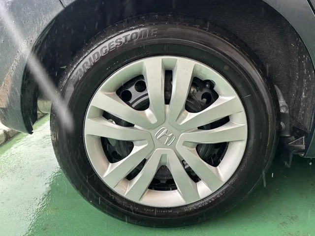 フィット(ホンダ)HOME（ホーム）中古車 11