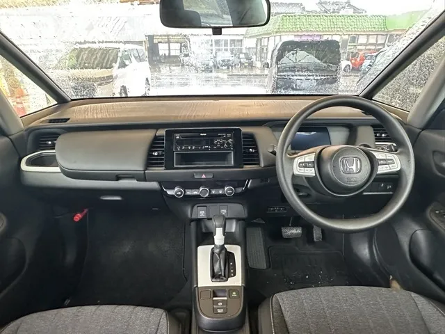 フィット(ホンダ)HOME（ホーム）中古車 5