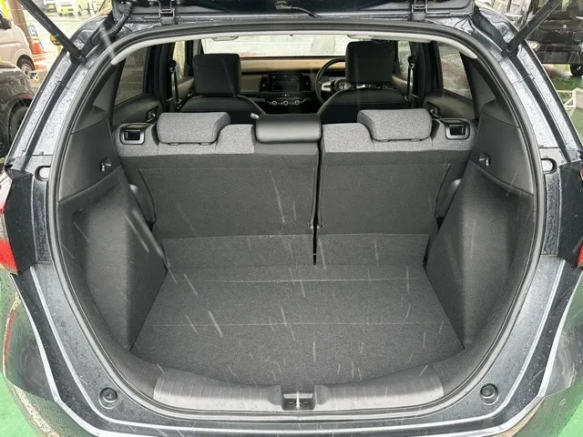 フィット(ホンダ)HOME（ホーム）中古車 8