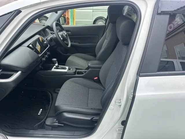 フィット(ホンダ)HOME（ホーム）中古車 3