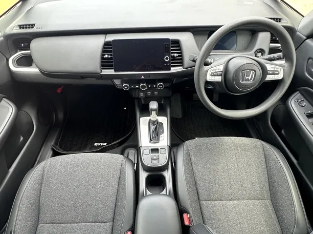 フィット(ホンダ)HOME（ホーム）中古車 5