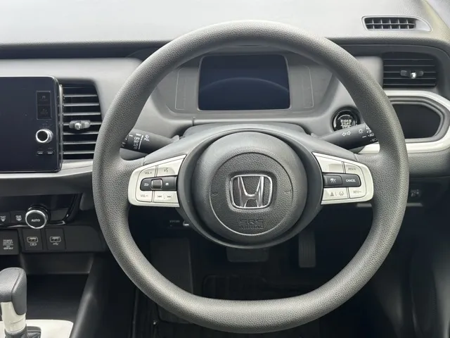 フィット(ホンダ)HOME（ホーム）中古車 6