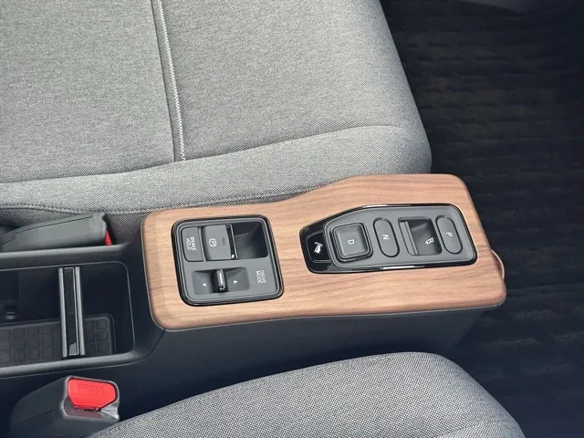 HONDAe(ホンダ)アドバンス中古車 16