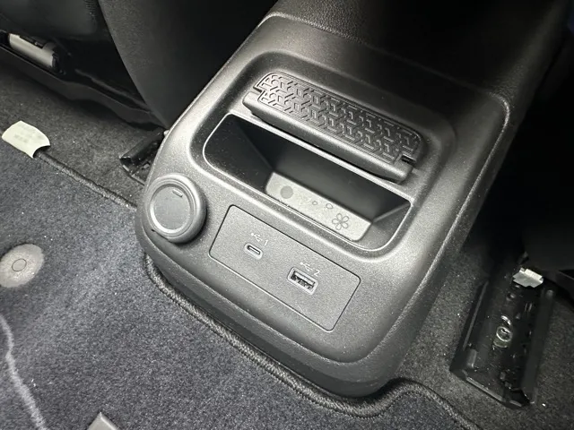 アリア(ニッサン)B6中古車 20