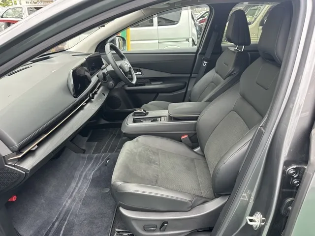 アリア(ニッサン)B6中古車 3