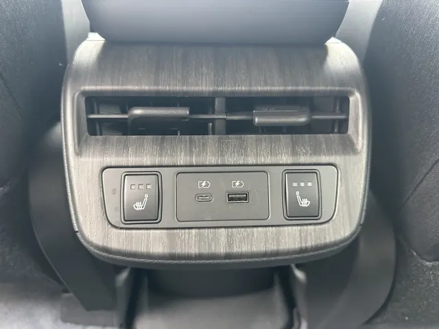 アリア(ニッサン)B6中古車 5