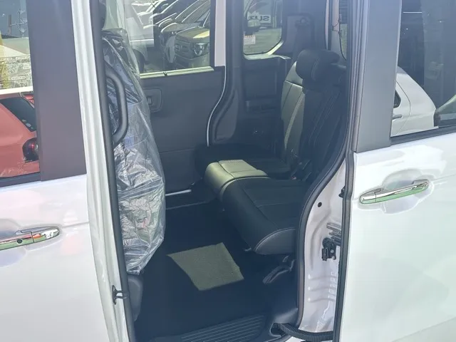 N-BOX(ホンダ)N-BOXカスタムターボ コーディネートスタイル届出済未使用車 4