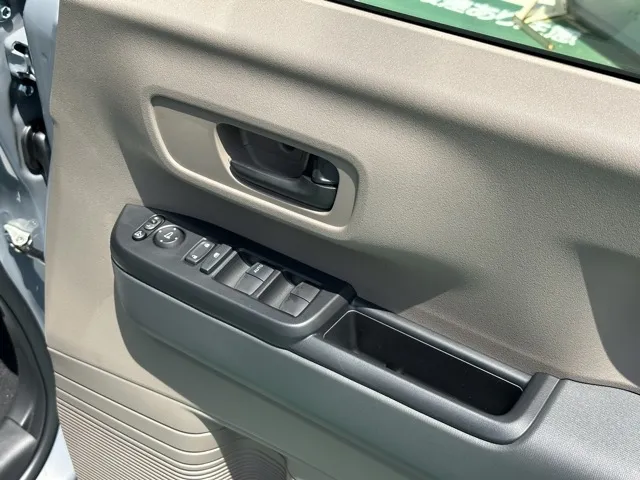 N-BOX(ホンダ)JOY届出済未使用車 13