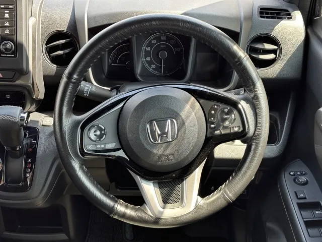 N-WGN(ホンダ)L スタイル+ビター LED中古車 6