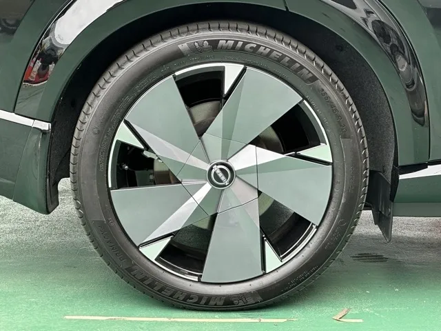 アリア(ニッサン)B9 e-4ORCE リミテッド中古車 12