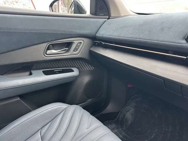 アリア(ニッサン)B9 e-4ORCE リミテッド中古車 24