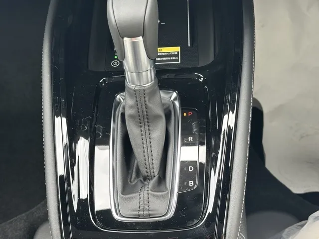 ヴェゼル(ホンダ)ｅ：ＨＥＶ　Ｚ PLaYパッケージ登録済未使用車 14