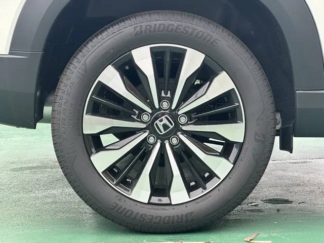 WR-V(ホンダ)Z登録済未使用車 12