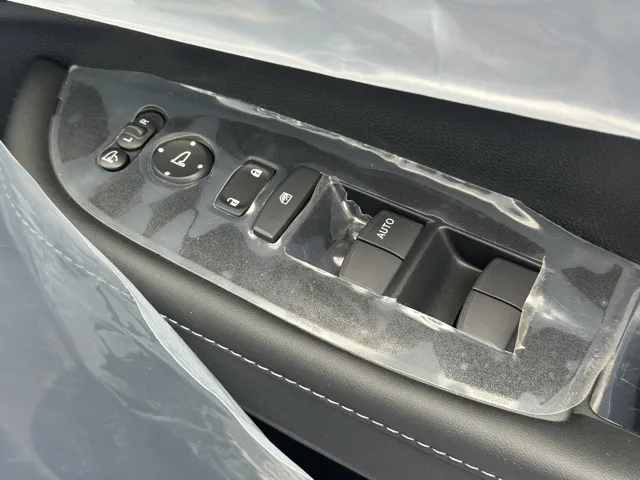 WR-V(ホンダ)Z登録済未使用車 13
