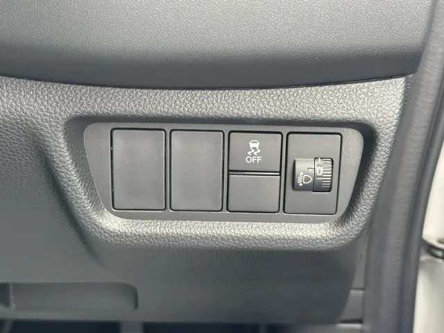 WR-V(ホンダ)Z登録済未使用車 14