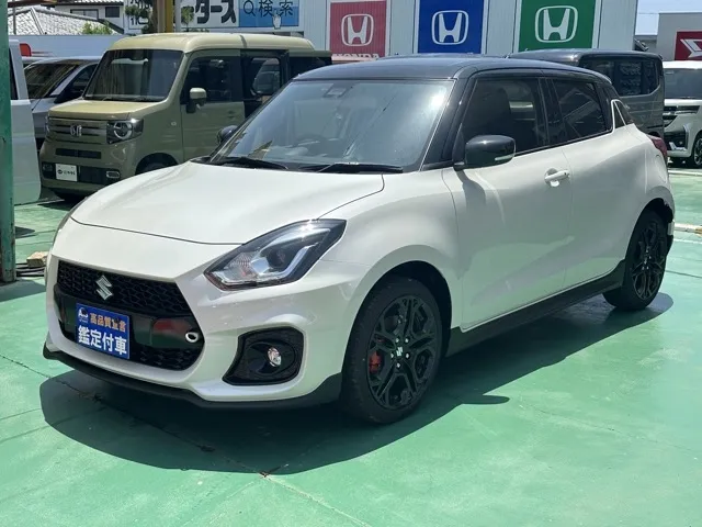 スイフト(スズキ)ファイナルエディション登録済未使用車 1